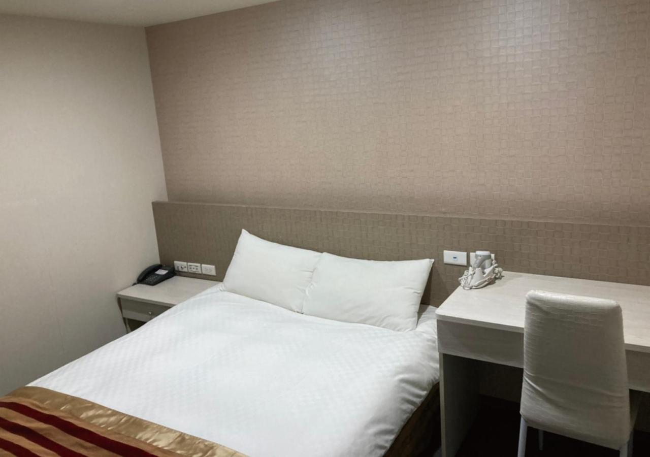 Shun-Yi Business Hotel Jiayi Zewnętrze zdjęcie