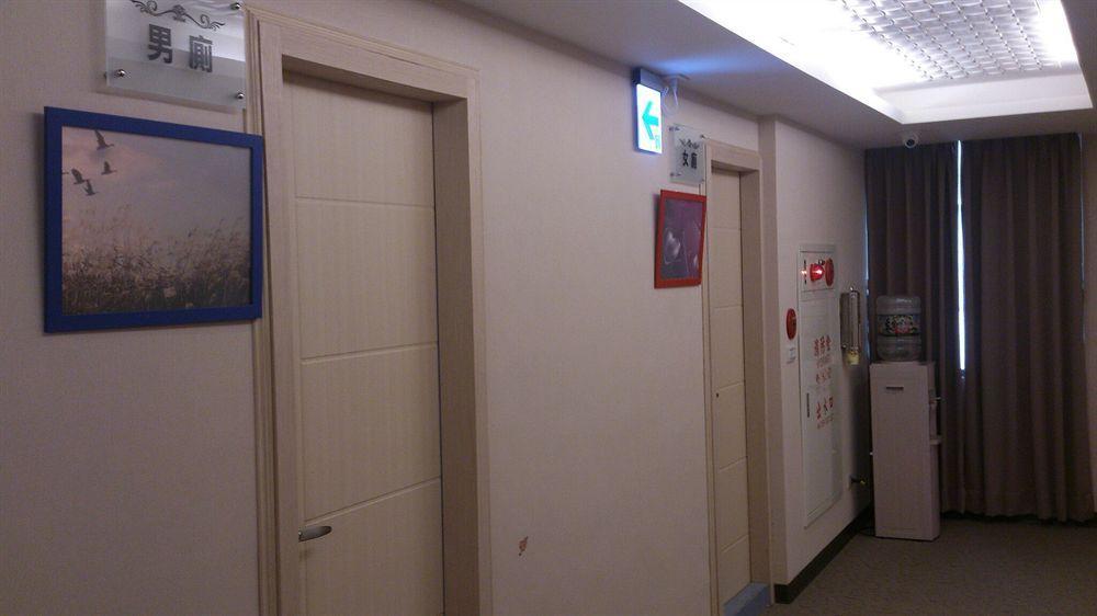 Shun-Yi Business Hotel Jiayi Zewnętrze zdjęcie