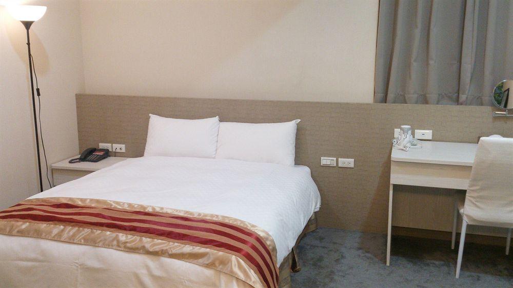 Shun-Yi Business Hotel Jiayi Zewnętrze zdjęcie
